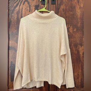 Kerisma cream sweater